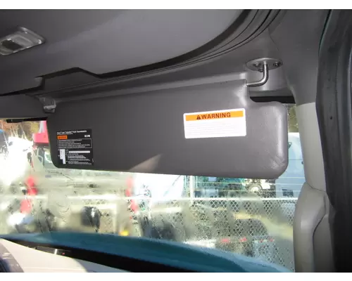 INTERNATIONAL PROSTAR 122 INTERIOR SUN VISOR