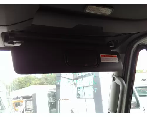 INTERNATIONAL PROSTAR 122 INTERIOR SUN VISOR