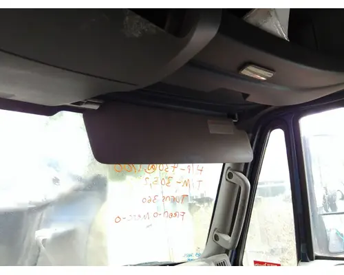 INTERNATIONAL PROSTAR 122 INTERIOR SUN VISOR