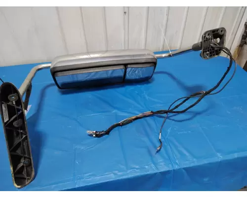 INTERNATIONAL PROSTAR 122 MIRROR ASSEMBLY CABDOOR
