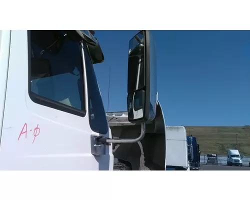 INTERNATIONAL PROSTAR 122 MIRROR ASSEMBLY CABDOOR