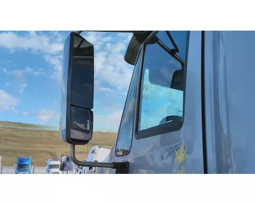 INTERNATIONAL PROSTAR 122 MIRROR ASSEMBLY CABDOOR