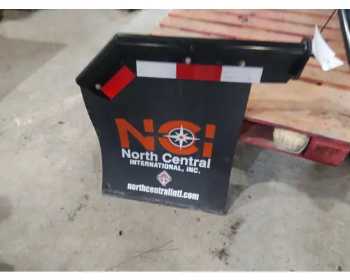 INTERNATIONAL PROSTAR 122 MUD FLAP HANGER