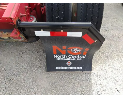 INTERNATIONAL PROSTAR 122 MUD FLAP HANGER