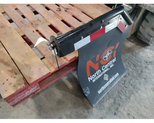 INTERNATIONAL PROSTAR 122 MUD FLAP HANGER