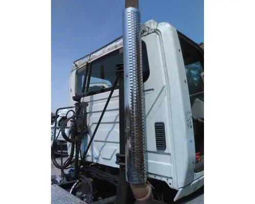 INTERNATIONAL PROSTAR 122 MUFFLER SHIELD