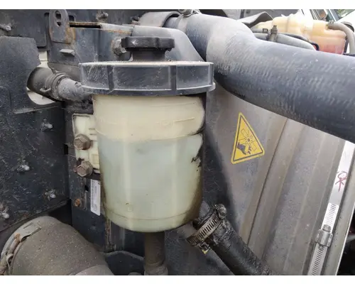INTERNATIONAL PROSTAR 122 POWER STEERING RESERVOIR
