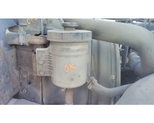 INTERNATIONAL PROSTAR 122 POWER STEERING RESERVOIR