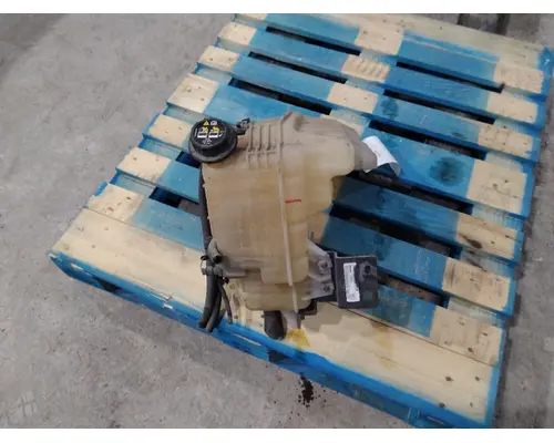 INTERNATIONAL PROSTAR 122 RADIATOR OVERFLOW TANK