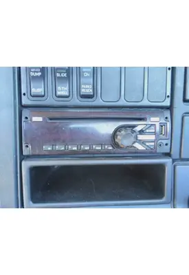 INTERNATIONAL PROSTAR 122 RADIO AM/FM/BLUETOOTH