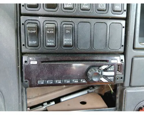 INTERNATIONAL PROSTAR 122 RADIO AMFMBLUETOOTH