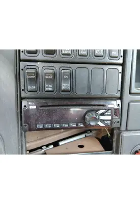INTERNATIONAL PROSTAR 122 RADIO AM/FM/BLUETOOTH
