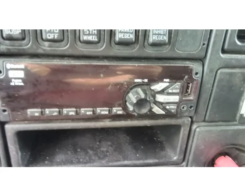 INTERNATIONAL PROSTAR 122 RADIO AM/FM/BLUETOOTH