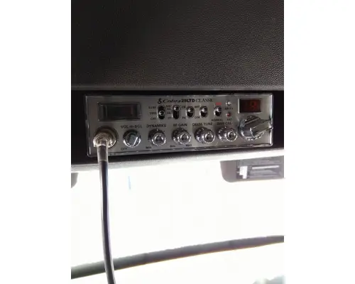 INTERNATIONAL PROSTAR 122 RADIO AV EQUIPMENT