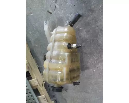 INTERNATIONAL PROSTAR 122 RESERVOIR TANK