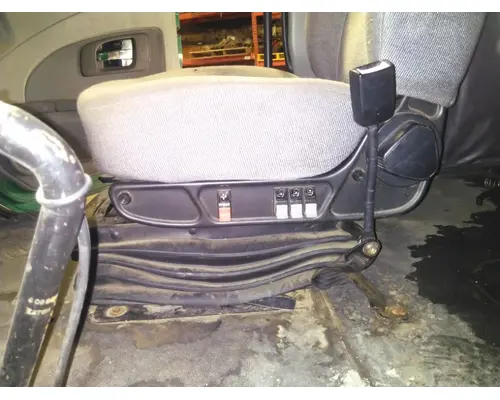 INTERNATIONAL PROSTAR 122 SEAT, FRONT