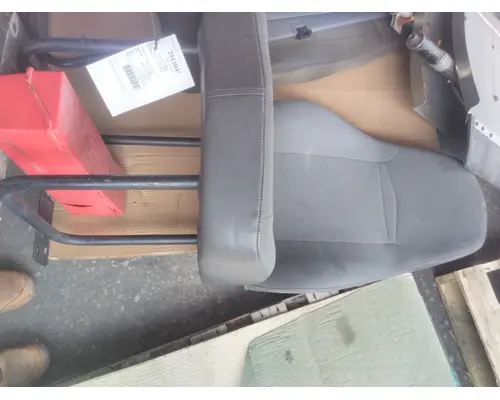 INTERNATIONAL PROSTAR 122 SEAT, FRONT