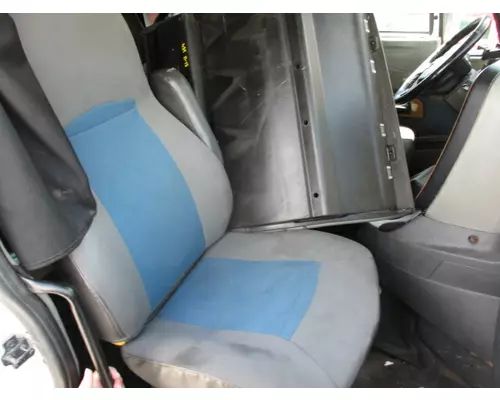 INTERNATIONAL PROSTAR 122 SEAT, FRONT