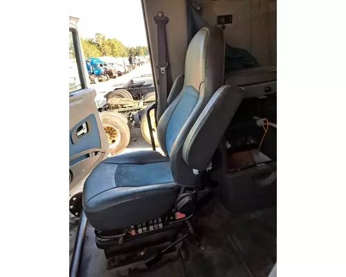 INTERNATIONAL PROSTAR 122 SEAT, FRONT