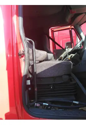 INTERNATIONAL PROSTAR 122 SEAT, FRONT