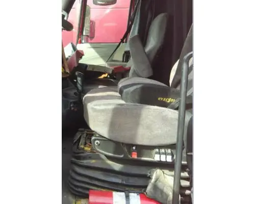 INTERNATIONAL PROSTAR 122 SEAT, FRONT
