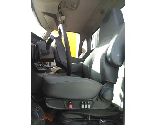 INTERNATIONAL PROSTAR 122 SEAT, FRONT