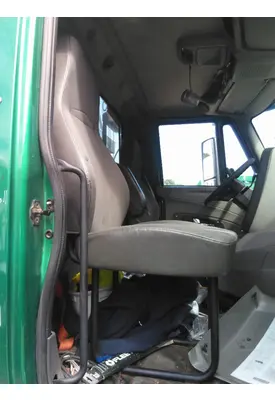 INTERNATIONAL PROSTAR 122 SEAT, FRONT