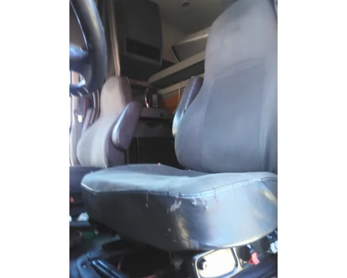 INTERNATIONAL PROSTAR 122 SEAT, FRONT
