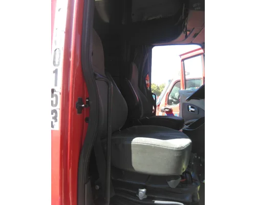 INTERNATIONAL PROSTAR 122 SEAT, FRONT