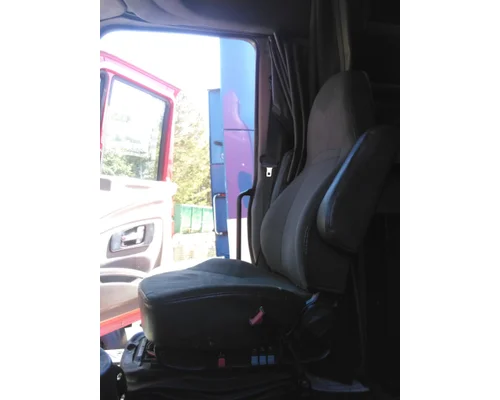 INTERNATIONAL PROSTAR 122 SEAT, FRONT