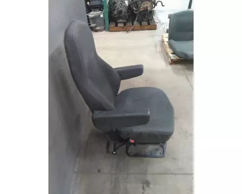 INTERNATIONAL PROSTAR 122 SEAT, FRONT
