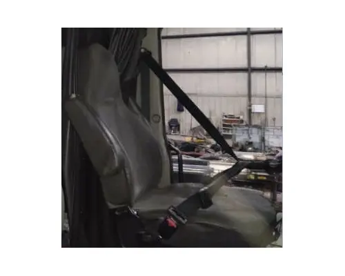 INTERNATIONAL PROSTAR 122 SEAT, FRONT