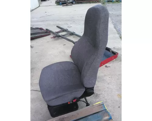 INTERNATIONAL PROSTAR 122 SEAT, FRONT