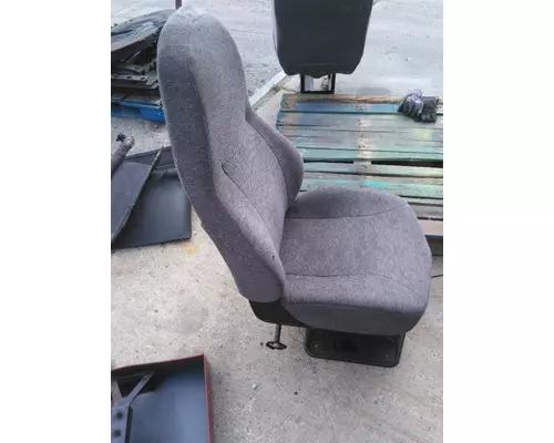 INTERNATIONAL PROSTAR 122 SEAT, FRONT