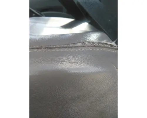INTERNATIONAL PROSTAR 122 SEAT, FRONT