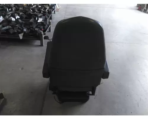 INTERNATIONAL PROSTAR 122 SEAT, FRONT