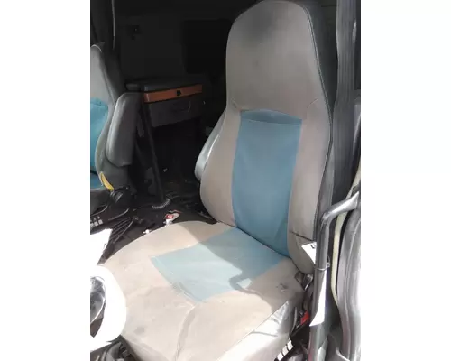 INTERNATIONAL PROSTAR 122 SEAT, FRONT