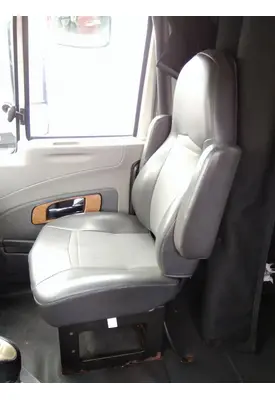 INTERNATIONAL PROSTAR 122 SEAT, FRONT