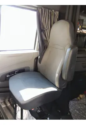 INTERNATIONAL PROSTAR 122 SEAT, FRONT