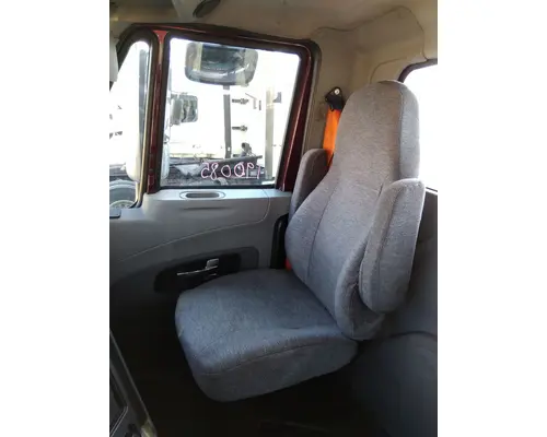 INTERNATIONAL PROSTAR 122 SEAT, FRONT