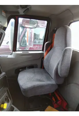 INTERNATIONAL PROSTAR 122 SEAT, FRONT