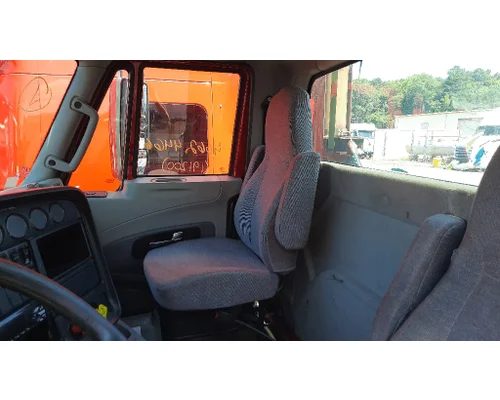 INTERNATIONAL PROSTAR 122 SEAT, FRONT