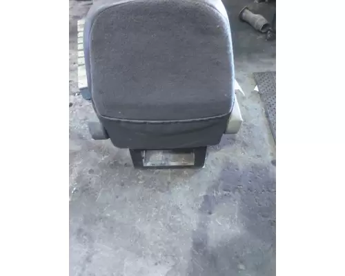 INTERNATIONAL PROSTAR 122 SEAT, FRONT