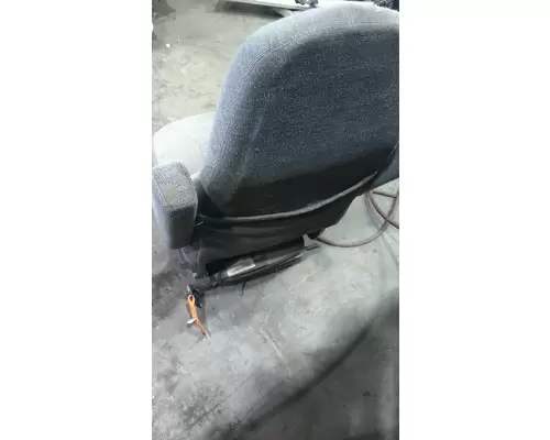 INTERNATIONAL PROSTAR 122 SEAT, FRONT