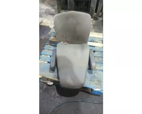 INTERNATIONAL PROSTAR 122 SEAT, FRONT