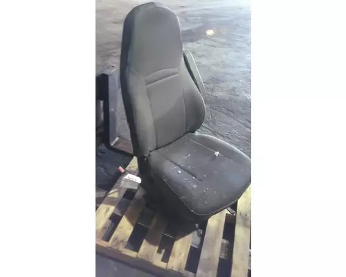 INTERNATIONAL PROSTAR 122 SEAT, FRONT