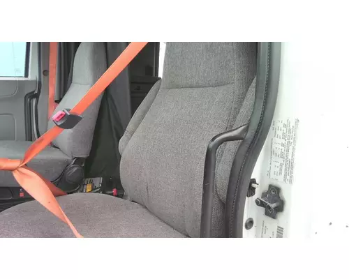 INTERNATIONAL PROSTAR 122 SEAT, FRONT