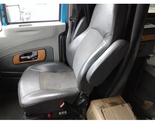 INTERNATIONAL PROSTAR 122 SEAT, FRONT