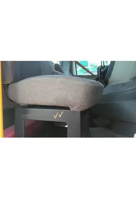 INTERNATIONAL PROSTAR 122 SEAT, FRONT