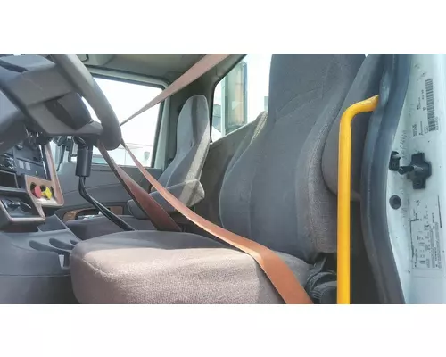 INTERNATIONAL PROSTAR 122 SEAT, FRONT